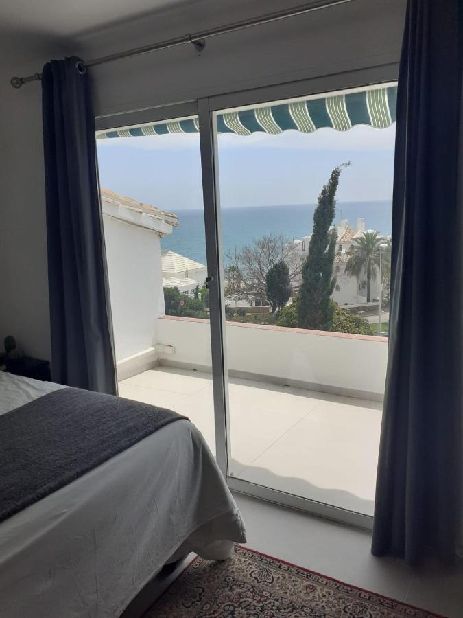 2 Bed Townhouse With Garden Patio Overlooking La Cala Cove & Sea Málaga